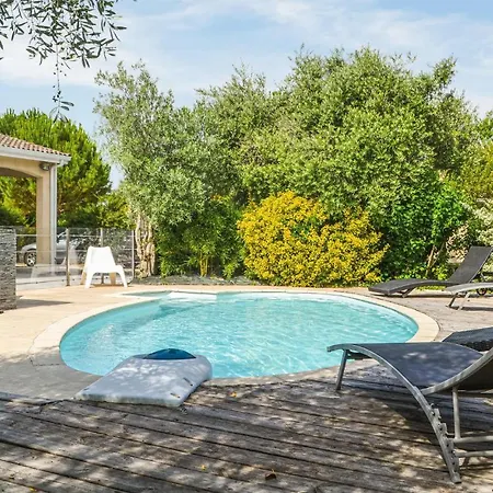 In St-michel-l'eclusele- La Roche-Chalais