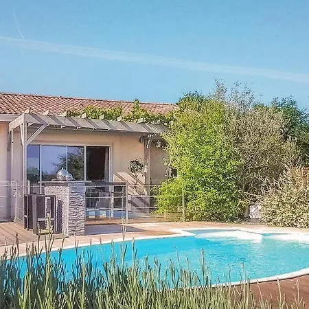 Ferienhaus In St-michel-l'eclusele- *