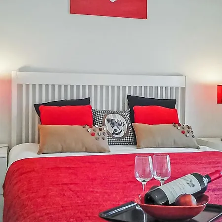 In St-michel-lecluse-le- Holiday home La Roche-Chalais